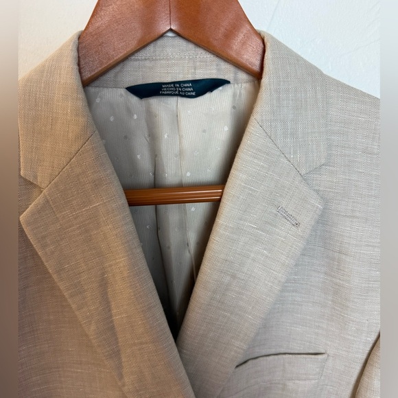 Perry Ellis Men's Beige Blazer - Picture 2 of 7